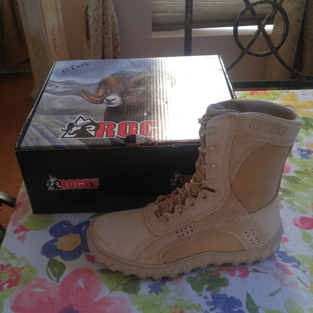 Rocky Men's 10.5 Military Boots Never Worn